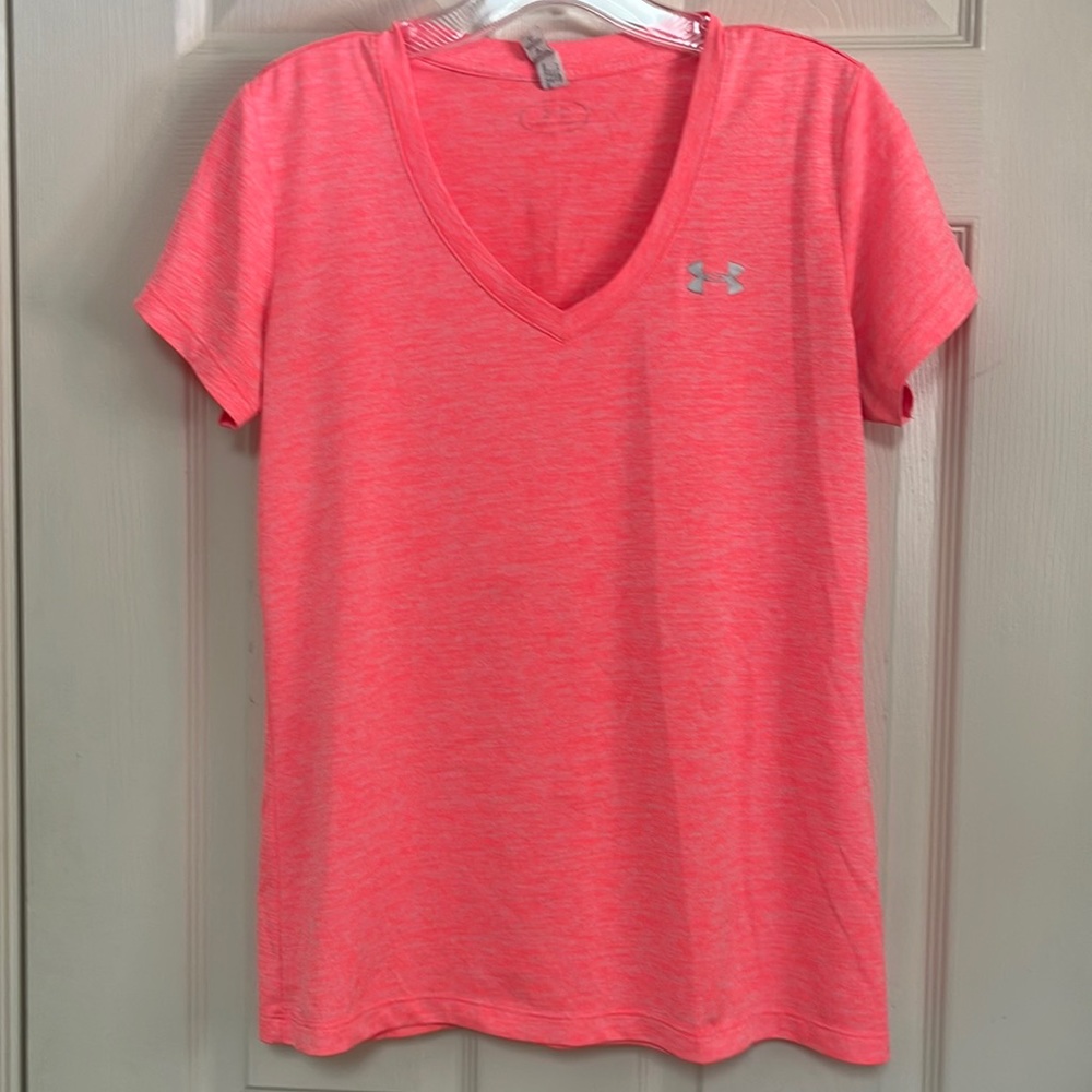 Under Armour small top. Used but good condition!